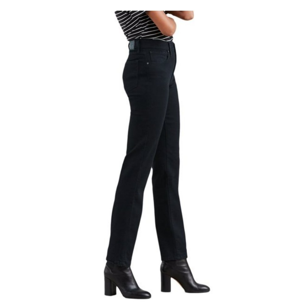 Levi's 724  High Rise Straight Jeans/ NWT / Black